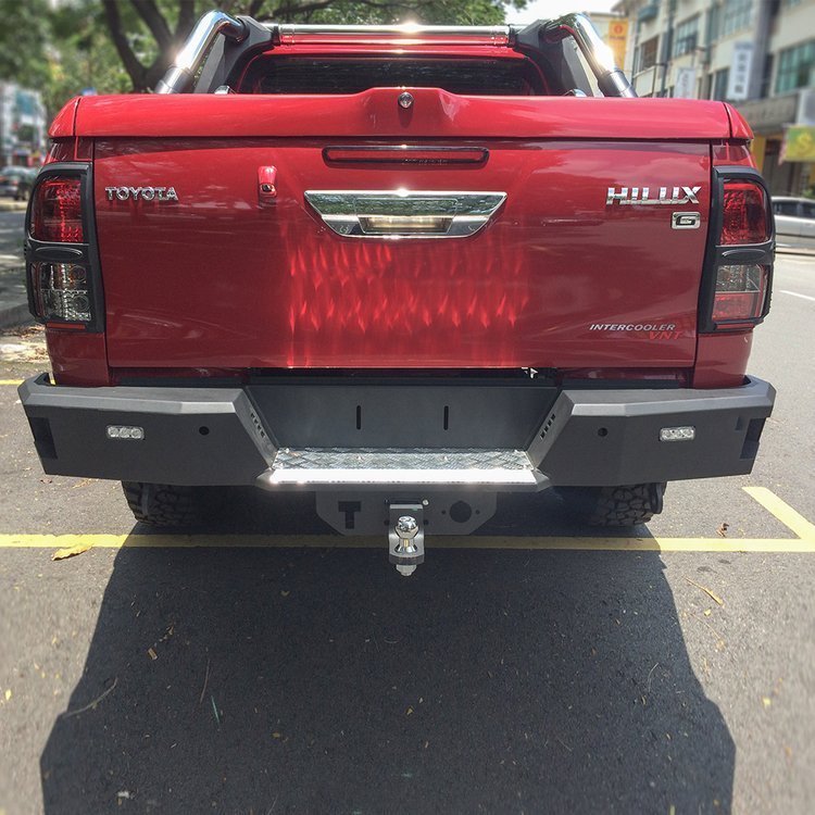 Acél hátsó lökhárító TOYOTA HILUX 2015-2022 - Image 6