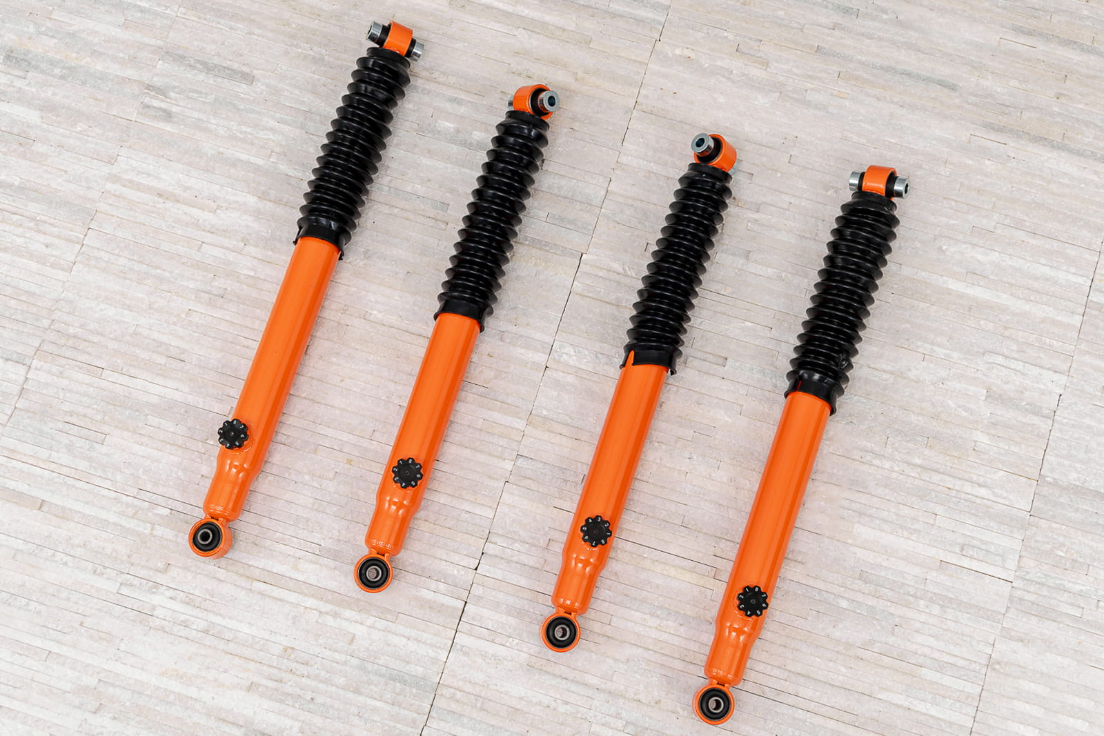 JEEP-WRANGLER-JL-2018-állítható lengéscsillapító-LIFTU-2,5-3