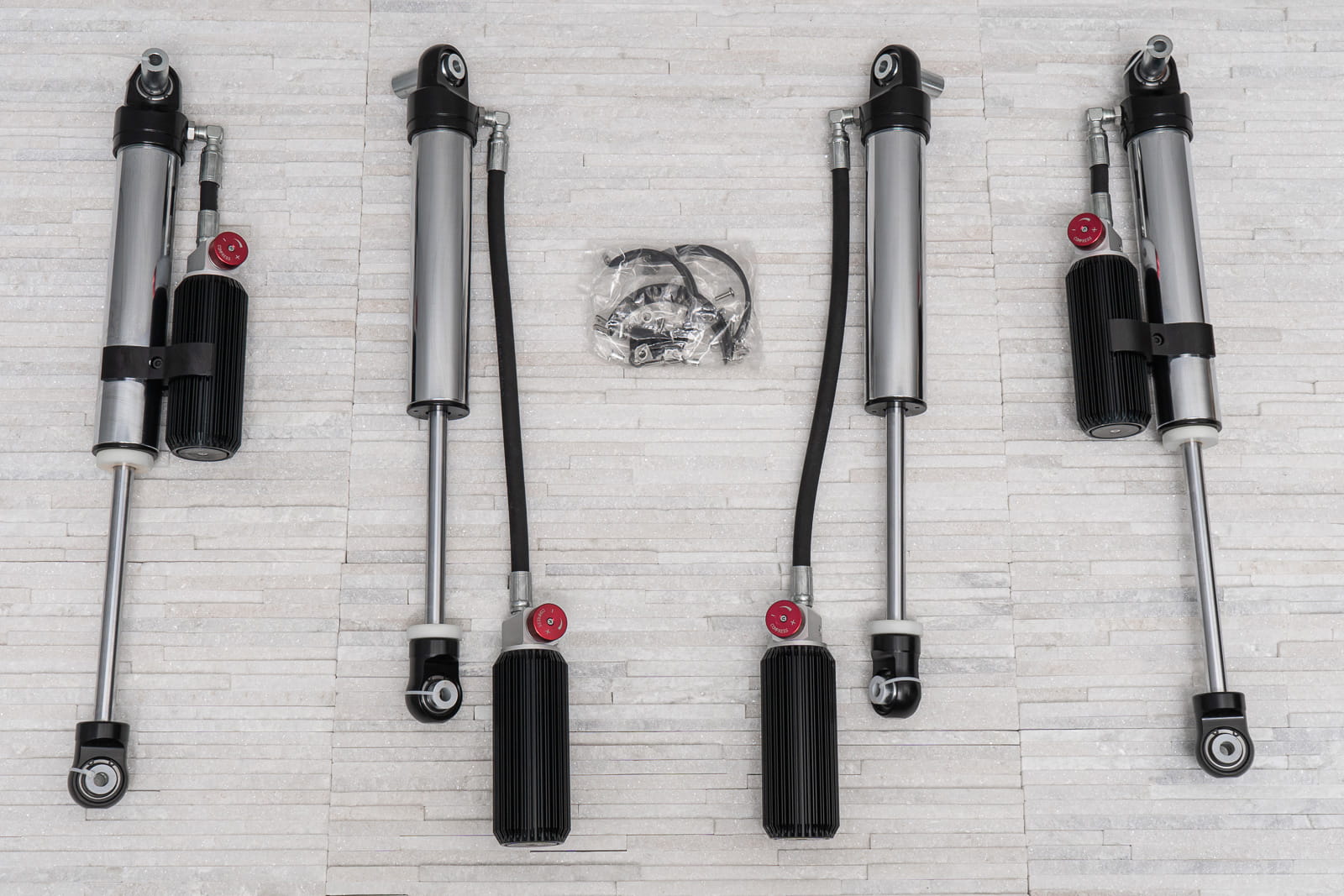 JEEP-WRANGLER-JL-ÁLLÍTHATÓ-LENGÉSCSILLAPÍTÓ-LIFT-2,5